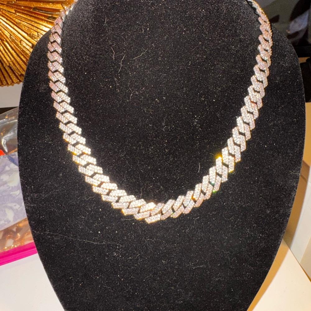 Silver tone & rhinestone mens 21 in long Necklace. (1/2 inch wide)